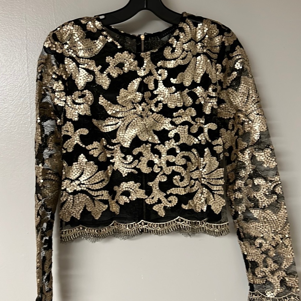 ENDLESS ROSE sequin top